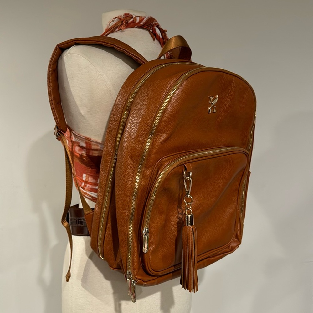 Young Living Field Demo Backpack Carmel Pebbled